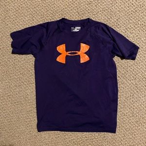 Under Armour youth medium Tshirt